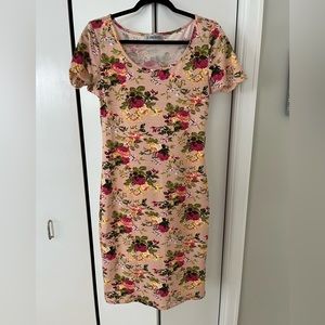 Women’s flower dress like new